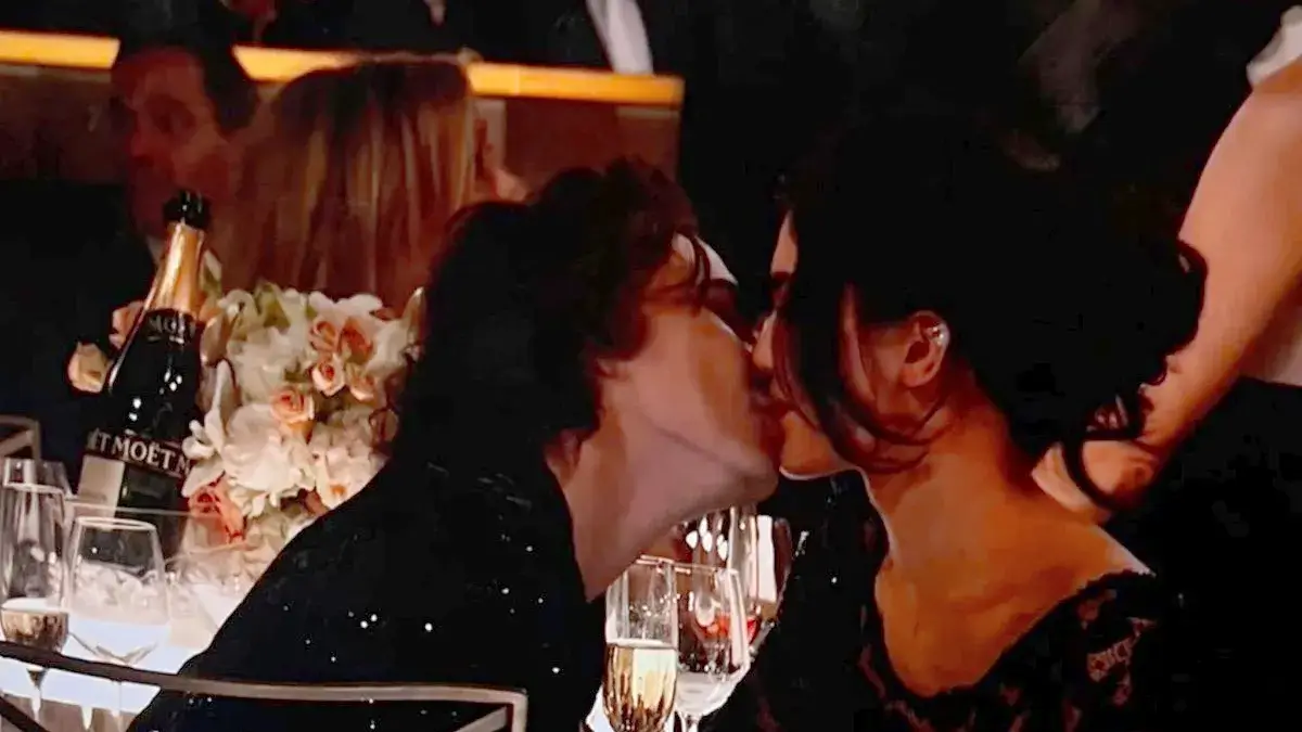 Timothée Chalamet and Kylie Jenner kissing at the Golden Globes.